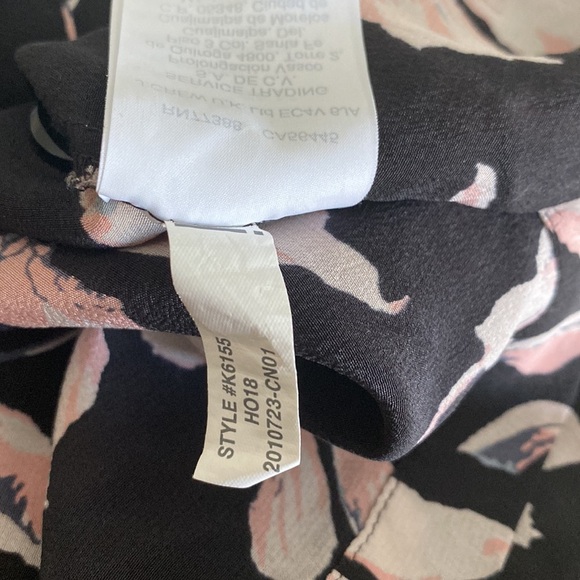 MADEWELL Silk Button-Back Tie Tee in Winter Orchid - Picture 9 of 11